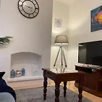 3 Bedroom Home In Stoke