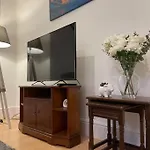 3 Bedroom Home In Stoke