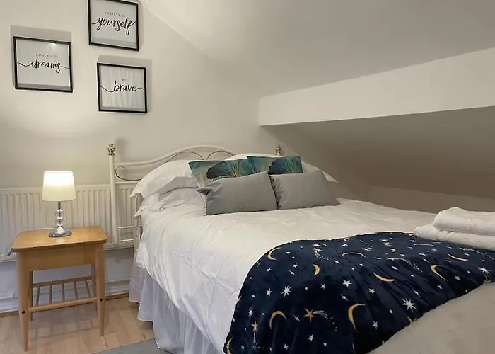 3 Bedroom Home In Stoke