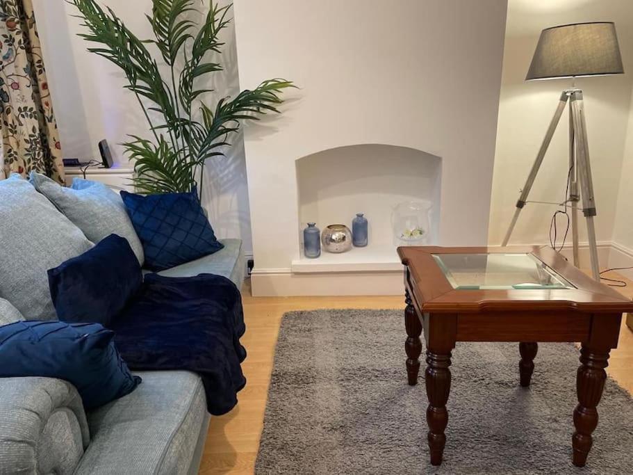 3 Bedroom In * Stoke-on-Trent